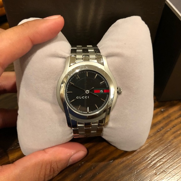 Authentic Gucci Men’s/Unisex Watch - Picture 2 of 3